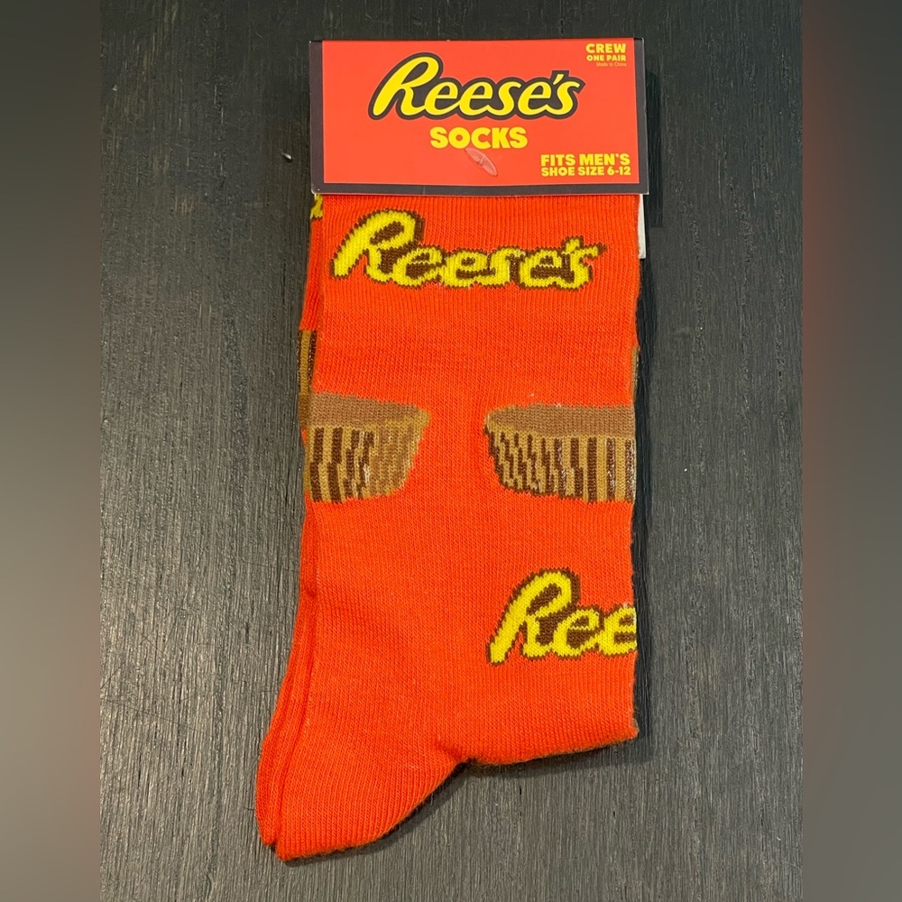 New Reese's Crew Novelty Socks One Pair Men 6-12